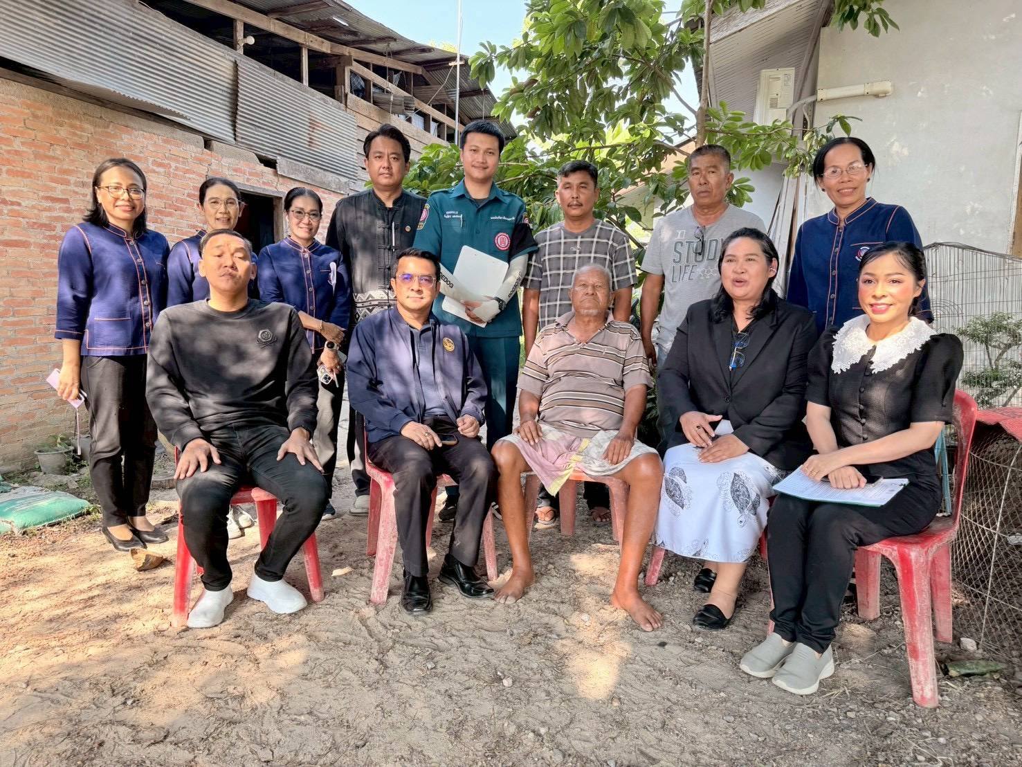 "สานพลัง สร้างความเข้มแข็งให้ชุมชน" "พช.บางแก้ว ร่วมกับมูลนิธิป่อเต็กตึ้ง ลงพื้นที่ดำเนินการจัดเก็บข้อมูลครัวเรือนเป้าหมาย ประกอบการพิจารณาสนับสนุนวัสดุอุปกรณ์การประกอบอาชีพ เพื่อมุ่งแก้ไขปัญหาความยากจนเชิงบูรณาการอย่างยั่งยืน"