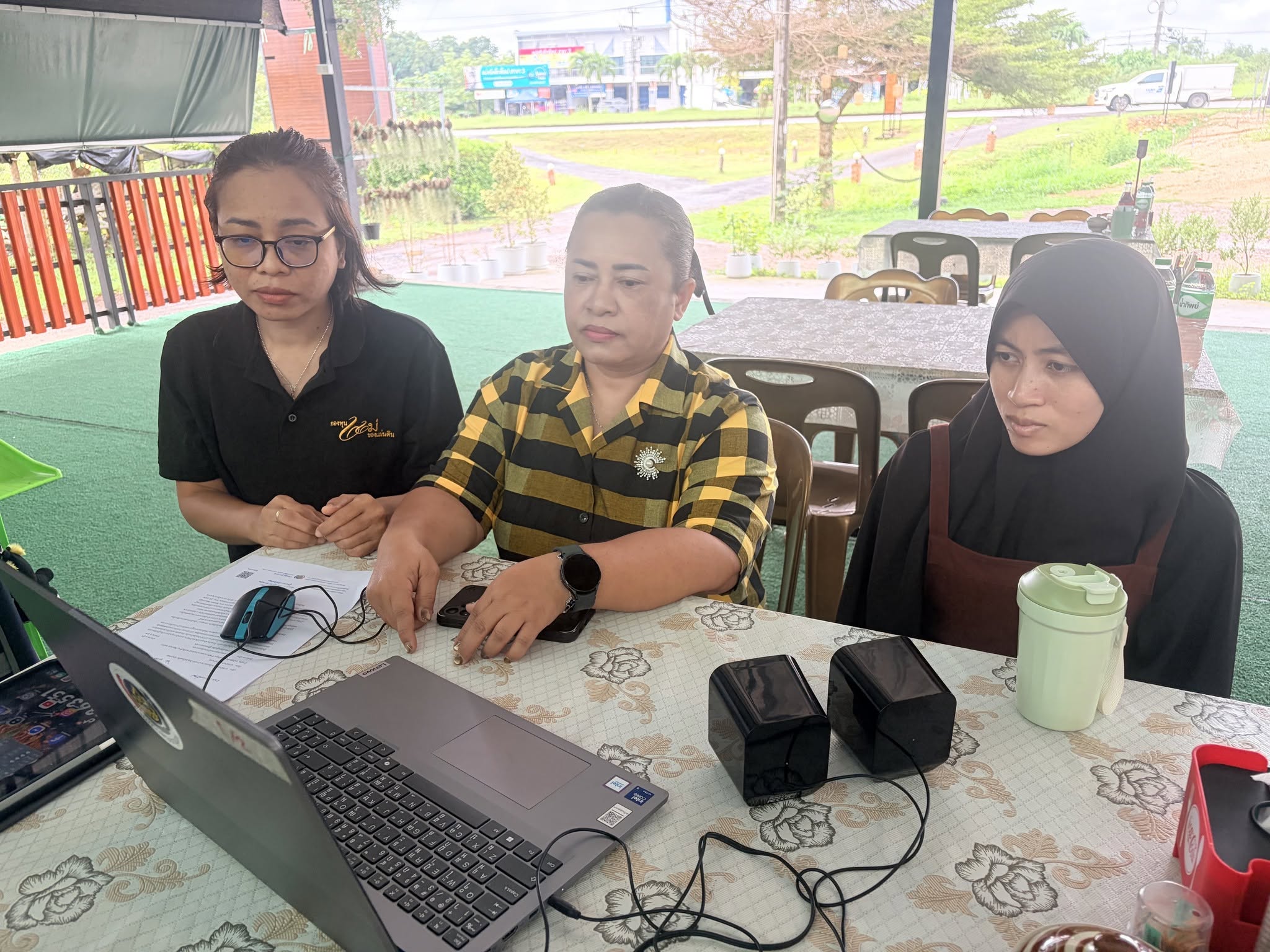 พช.บางแก้ว ร่วมประชุมสร้างความรู้ความเข้าใจโครงการ “OTOP ไทยโตไกลกับ Shopee” ส่งเสริมผู้ประกอบการ OTOP สู่ตลาดออนไลน์